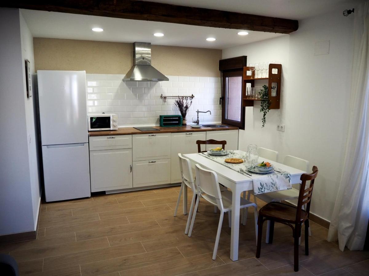 La Casa de los Abuelos Pinilla del Valle Exterior foto